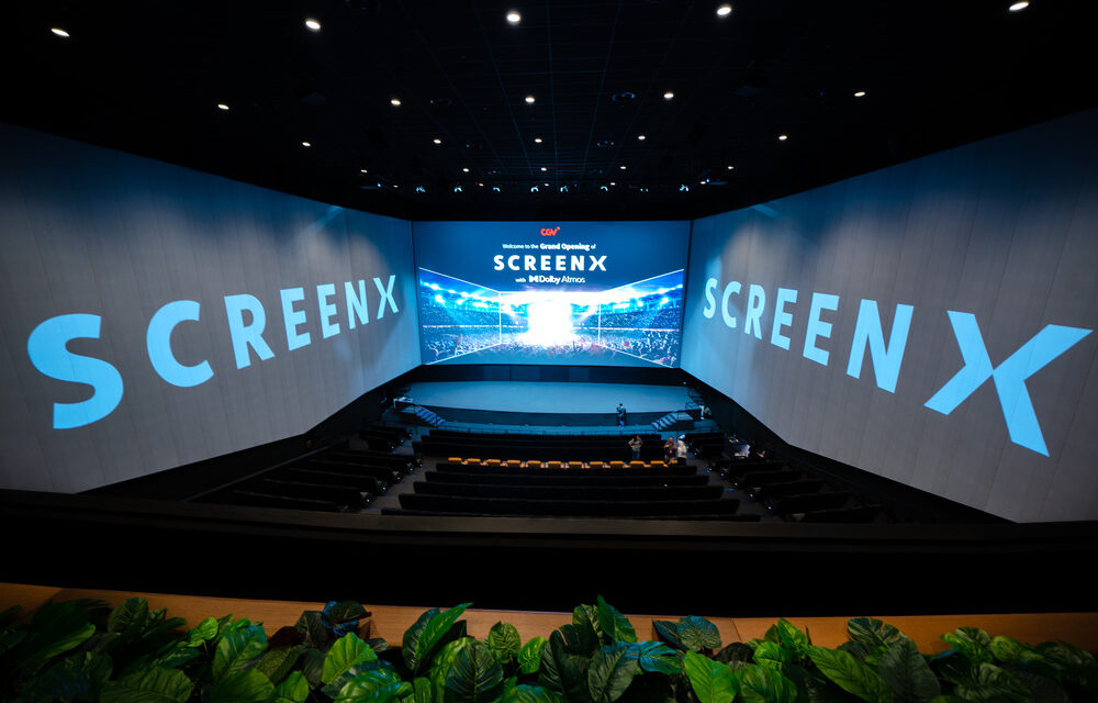 電影不只在前面！認識 270 度環繞螢幕的 ScreenX 系統