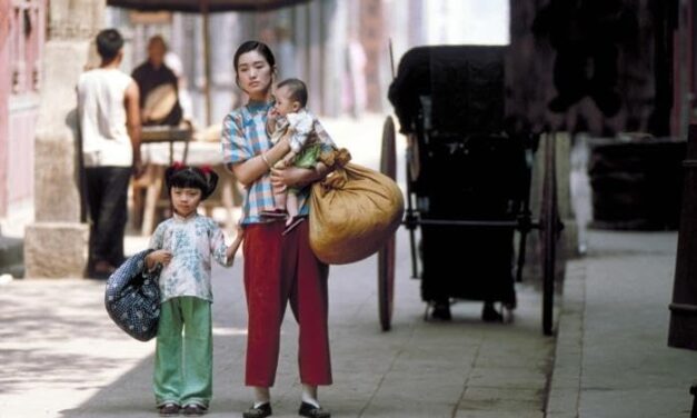 《活着》：命運的枷鎖與生存的尊嚴——在時代洪流中的史詩凝視|中國經典著作